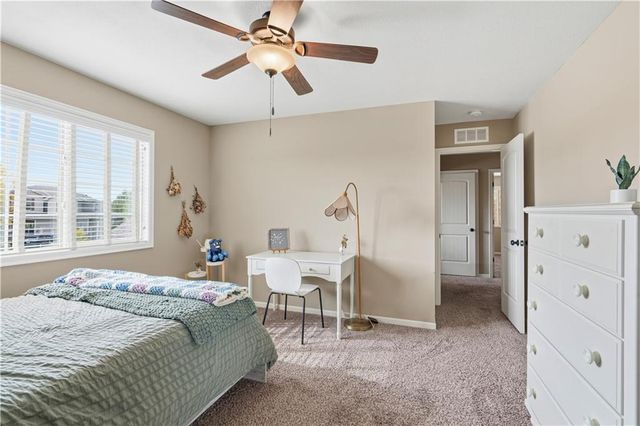 18932 W 100th Street, Lenexa, KS 66220