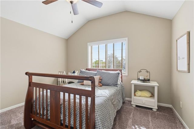 18932 W 100th Street, Lenexa, KS 66220