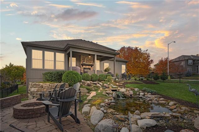 18932 W 100th Street, Lenexa, KS 66220