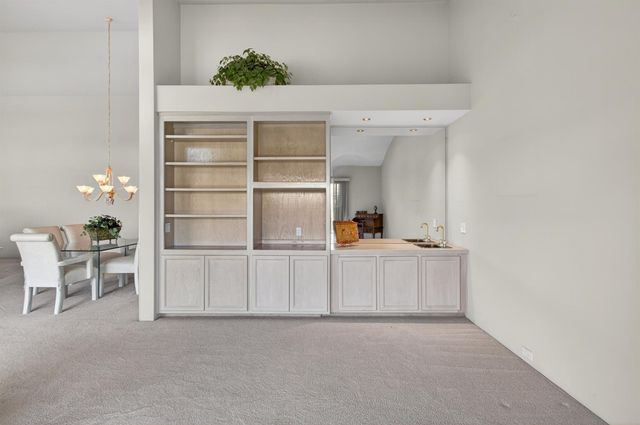 11775 Beaver Bar Ct, Gold River, CA 95670