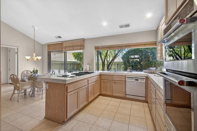 11775 Beaver Bar Ct, Gold River, CA 95670