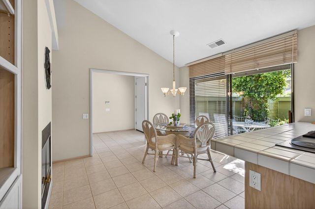 11775 Beaver Bar Ct, Gold River, CA 95670