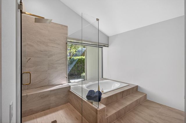 11775 Beaver Bar Ct, Gold River, CA 95670