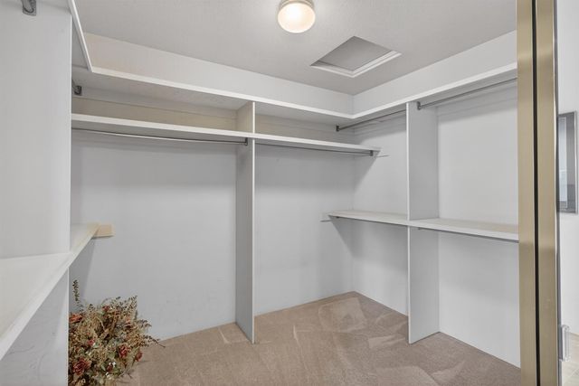 11775 Beaver Bar Ct, Gold River, CA 95670