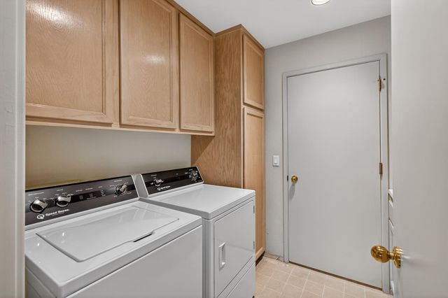 11775 Beaver Bar Ct, Gold River, CA 95670