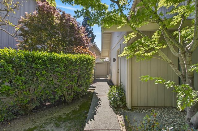 11775 Beaver Bar Ct, Gold River, CA 95670