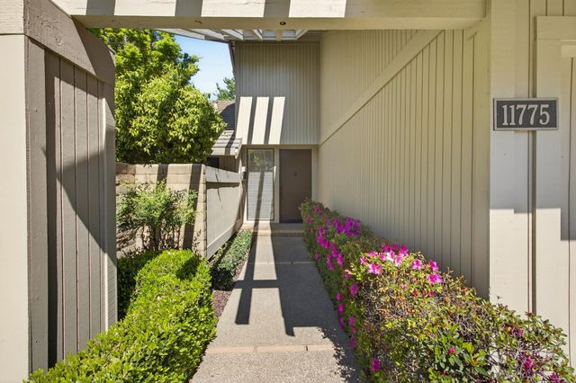 11775 Beaver Bar Ct, Gold River, CA 95670