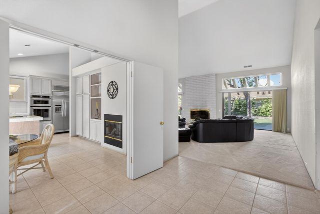 11775 Beaver Bar Ct, Gold River, CA 95670