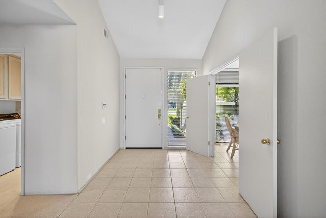 11775 Beaver Bar Ct, Gold River, CA 95670