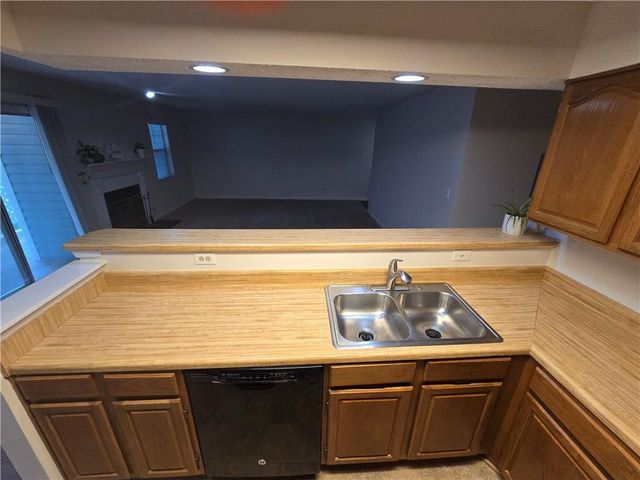 113 Hampshire Court 113, Avondale Estates, GA 30002