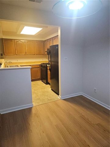 113 Hampshire Court 113, Avondale Estates, GA 30002