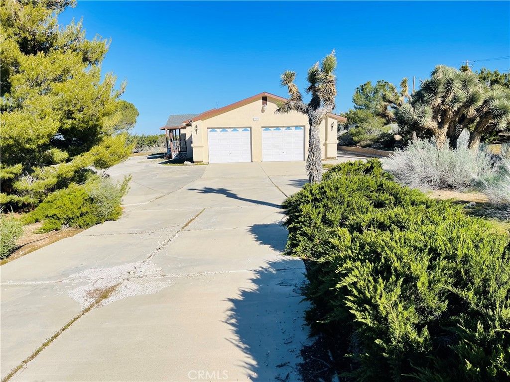 9425 Mountain Road, Pinon Hills, CA 92372