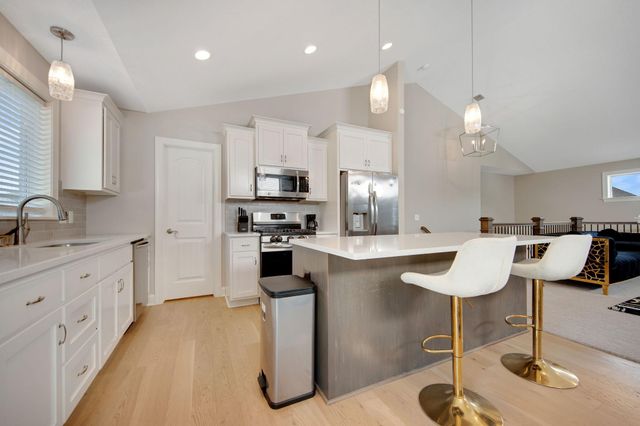 7457 63rd Street S, Cottage Grove, MN 55016