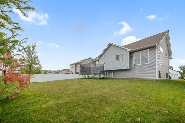 7457 63rd Street S, Cottage Grove, MN 55016