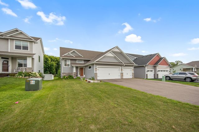 7457 63rd Street S, Cottage Grove, MN 55016