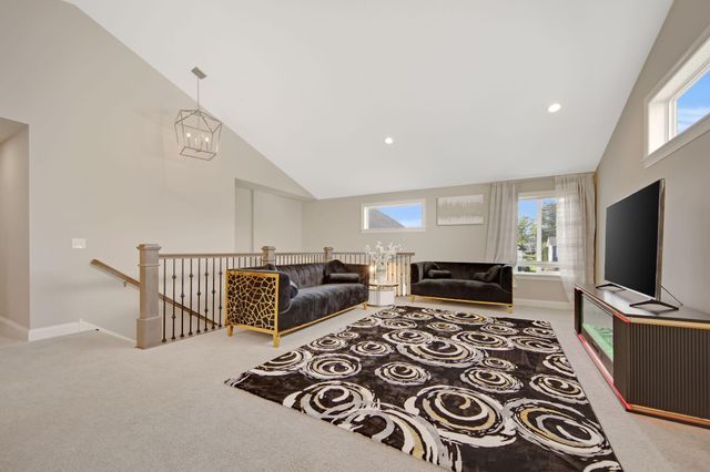 7457 63rd Street S, Cottage Grove, MN 55016