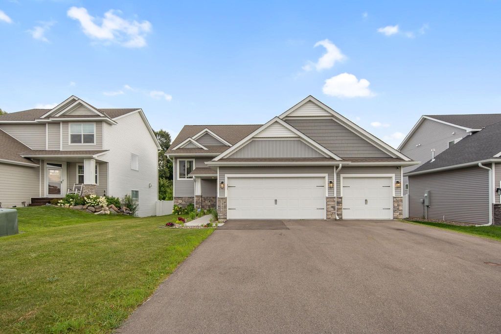 7457 63rd Street S, Cottage Grove, MN 55016