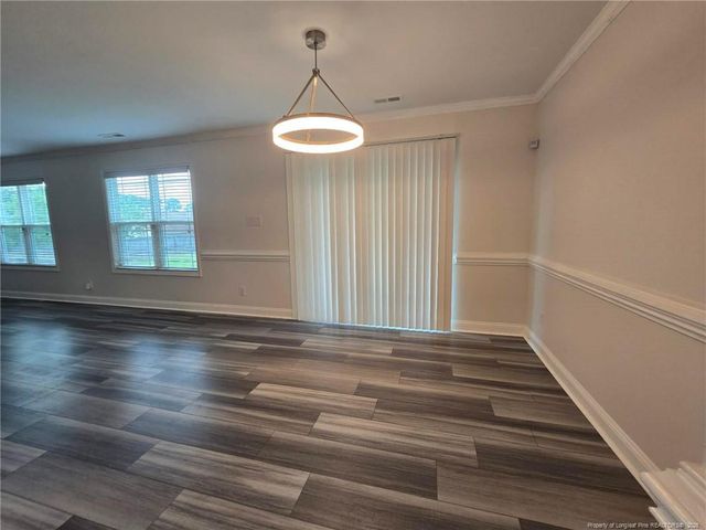 102 Whistling Pines Drive, Raeford, NC 28376