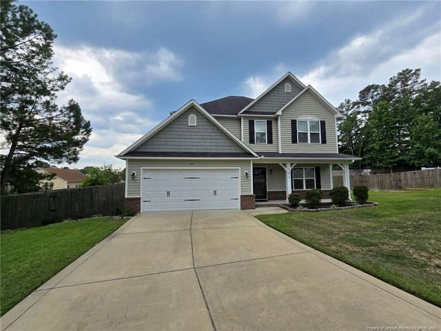 102 Whistling Pines Drive, Raeford, NC 28376