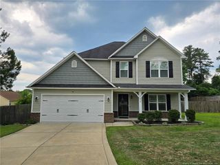 102 Whistling Pines Drive, Raeford, NC 28376
