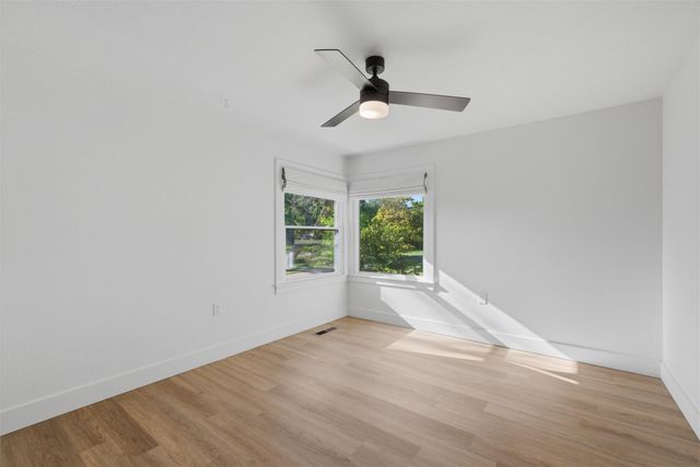 4916 Ridgeview Drive, Waco, TX 76710