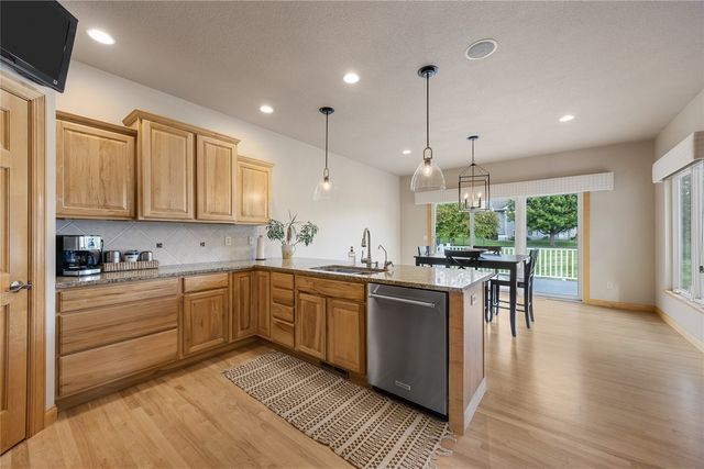 2890 Twinleaf Road, Cedar Rapids, IA 52411