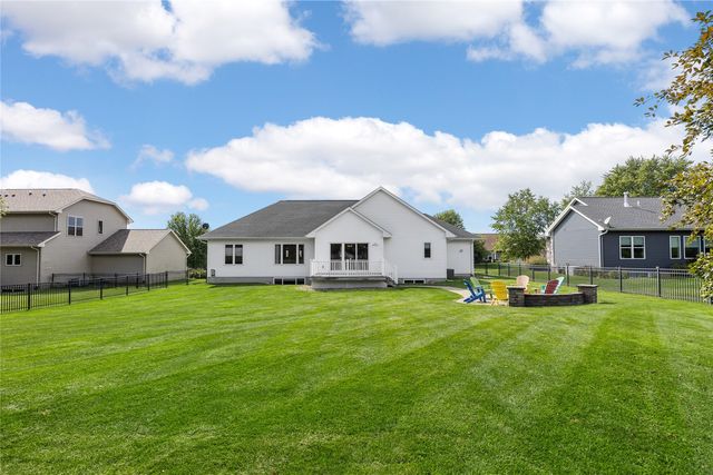 2890 Twinleaf Road, Cedar Rapids, IA 52411
