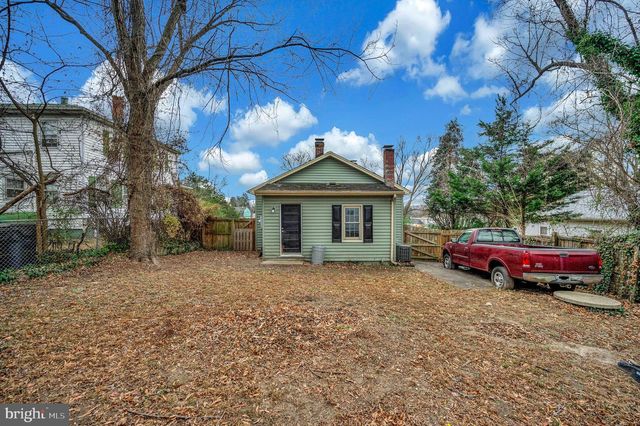 111 FORBES ST, Fredericksburg, VA 22405