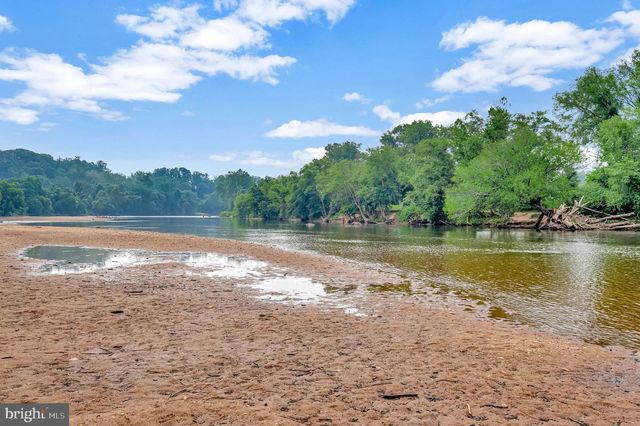 111 FORBES ST, Fredericksburg, VA 22405