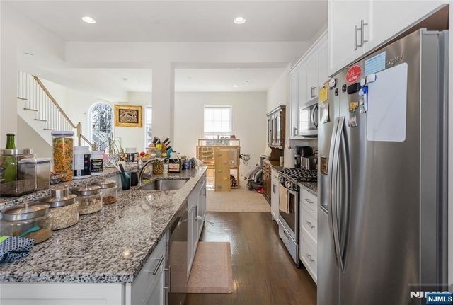 293 Bradley Drive, Wood Ridge, NJ 07075