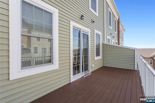 293 Bradley Drive, Wood Ridge, NJ 07075