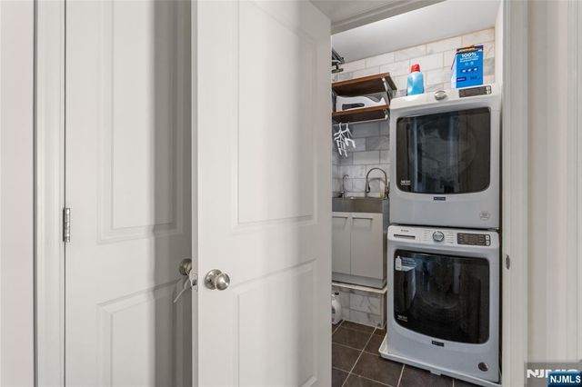 293 Bradley Drive, Wood Ridge, NJ 07075