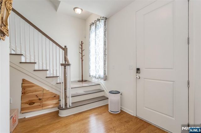 293 Bradley Drive, Wood Ridge, NJ 07075