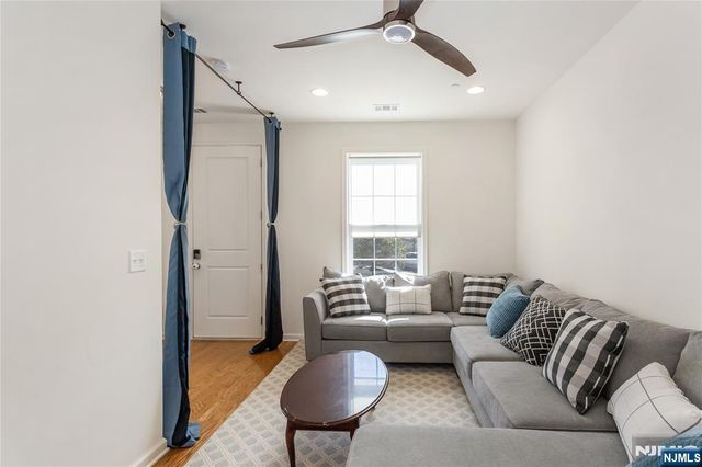 293 Bradley Drive, Wood Ridge, NJ 07075