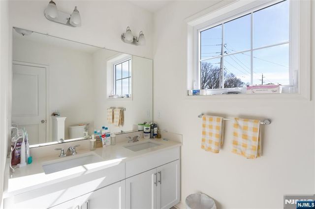 293 Bradley Drive, Wood Ridge, NJ 07075