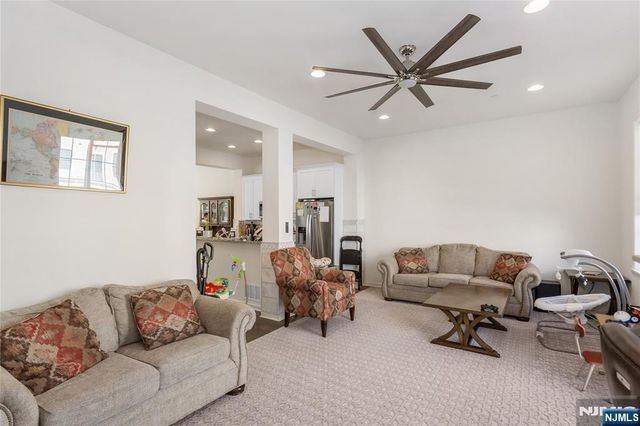 293 Bradley Drive, Wood Ridge, NJ 07075