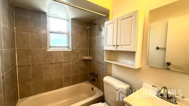 238 Inza Street, Highland Park, NJ 08904