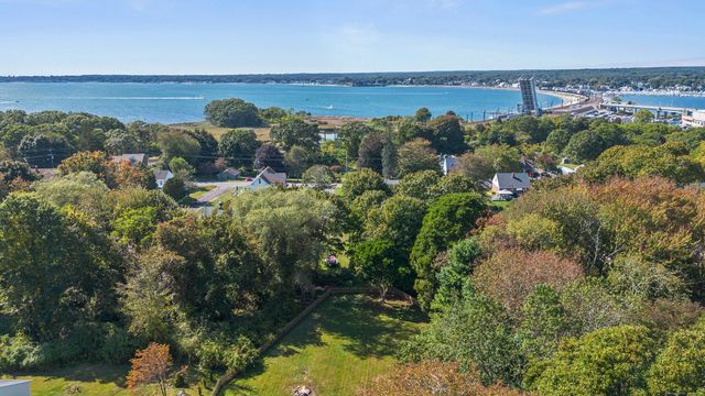 52B Millstone Road West, Waterford, CT 06385