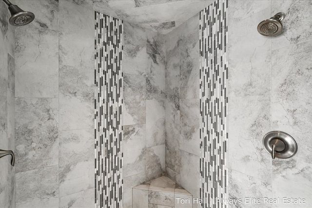 1208 N Eagle Lake Drive, Kalamazoo, MI 49009