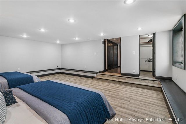 1208 N Eagle Lake Drive, Kalamazoo, MI 49009