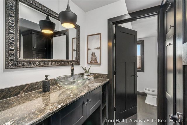 1208 N Eagle Lake Drive, Kalamazoo, MI 49009