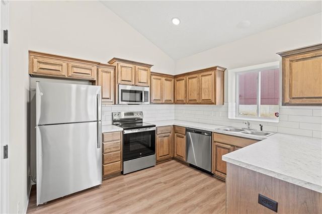 1118 Armstrong Avenue, Kansas City, KS 66102