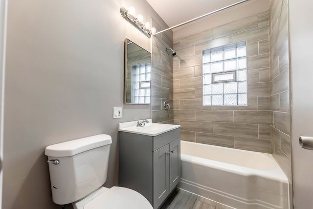 620 E 73rd Street 1, Chicago, IL 60619