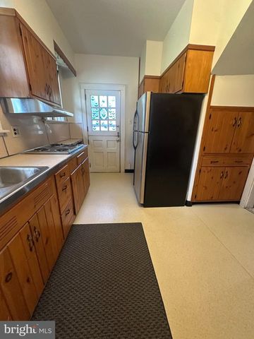 3132 GREEN ST, Harrisburg, PA 17110
