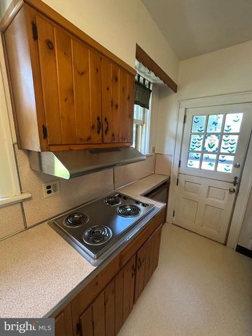 3132 GREEN ST, Harrisburg, PA 17110