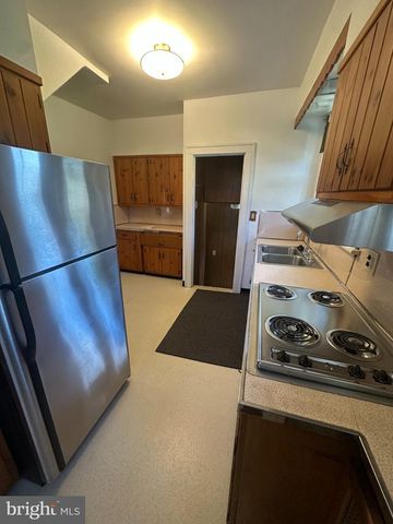 3132 GREEN ST, Harrisburg, PA 17110