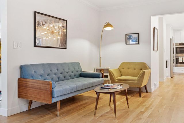 1846 Saunders Avenue, Saint Paul, MN 55116