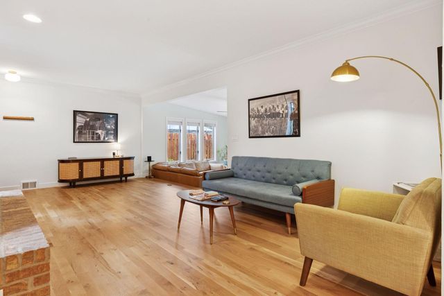 1846 Saunders Avenue, Saint Paul, MN 55116