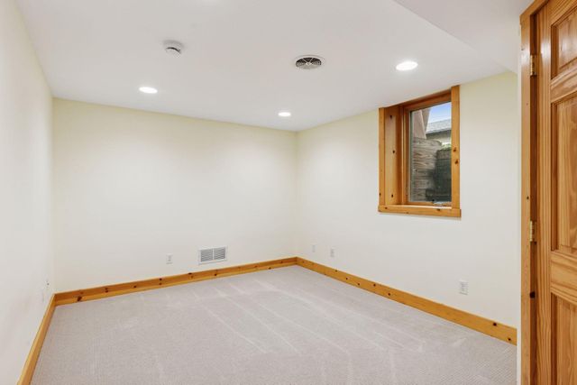 1846 Saunders Avenue, Saint Paul, MN 55116