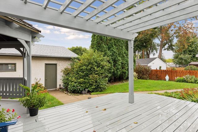 1846 Saunders Avenue, Saint Paul, MN 55116